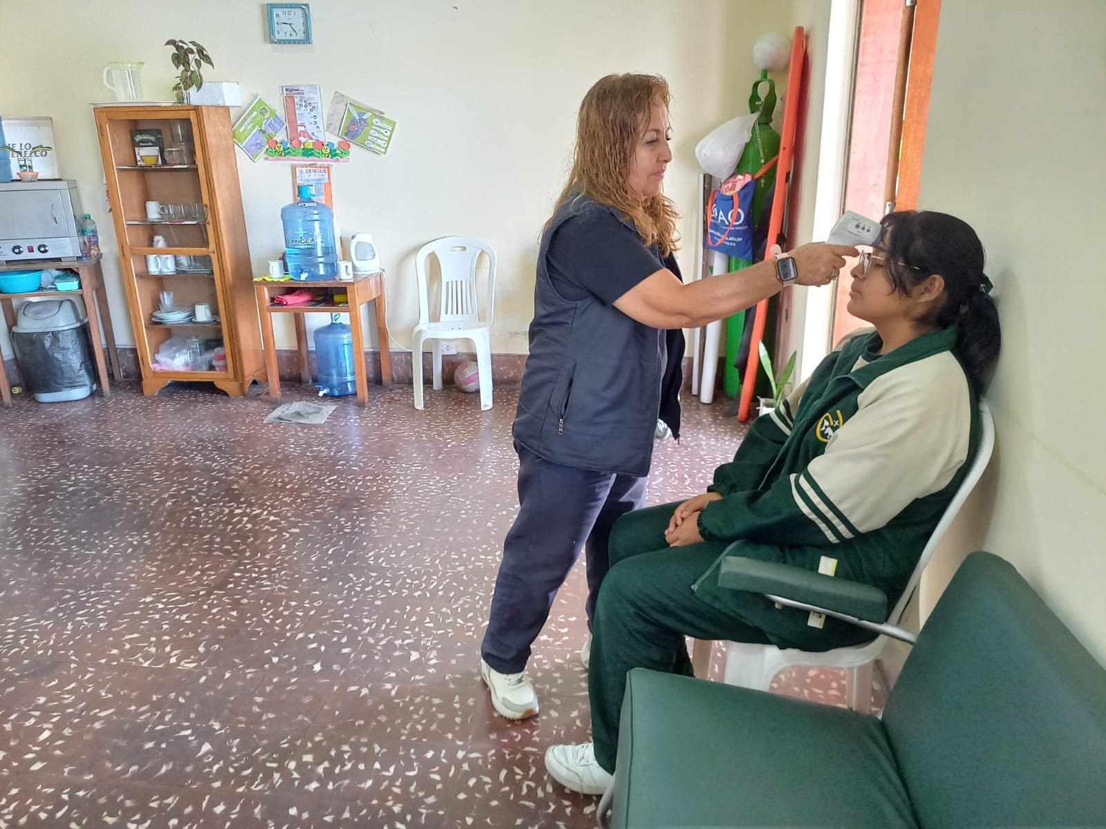 Control de temperatura en el tópico escolar