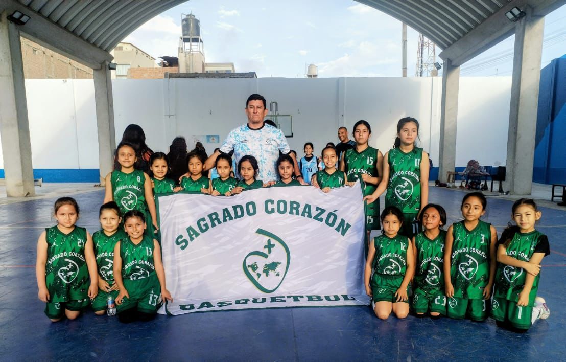 Equipo del taller de básquet