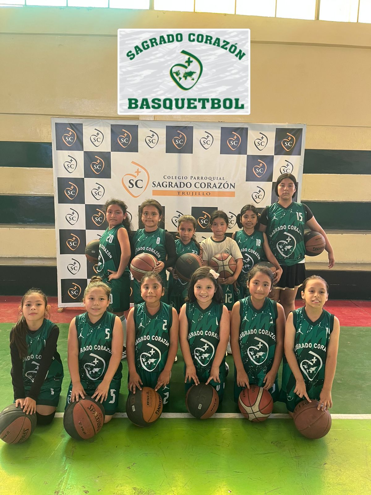 Estudiantes de básquet